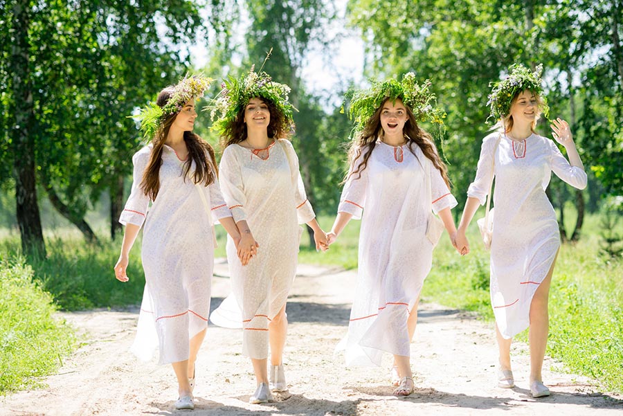 A cozy shot with Slavic girls — straight from Changsha