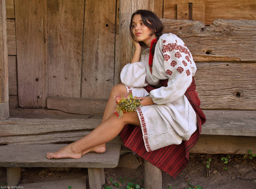 Fresh photos, fresh mood — Women in Slavic costumes online in Changsha